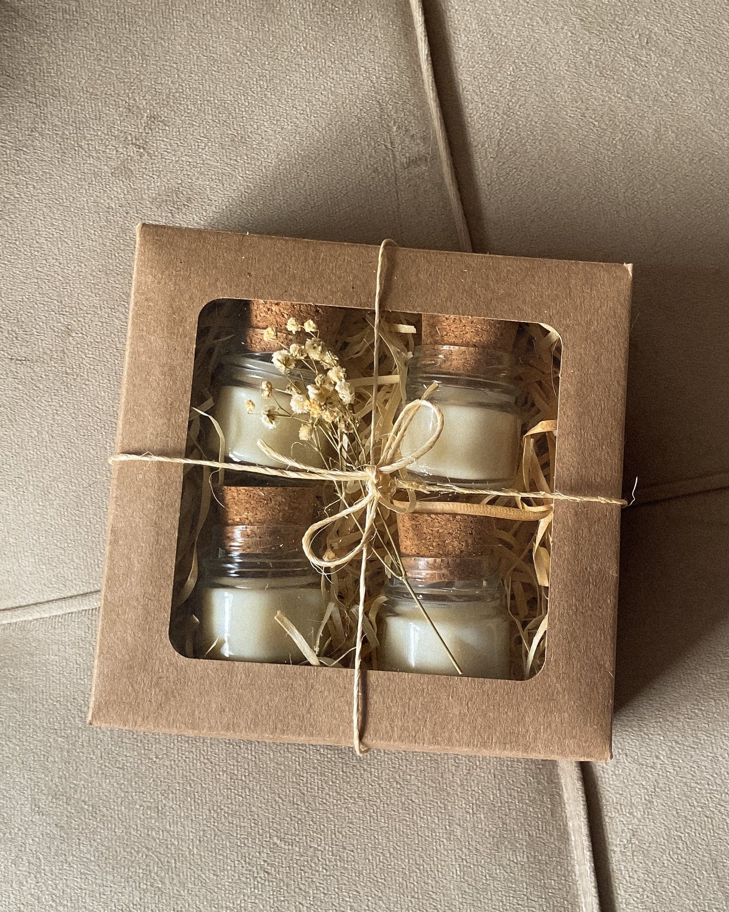 Box Presenteável - 4 Mini Velas Aromáticas (40 ml)